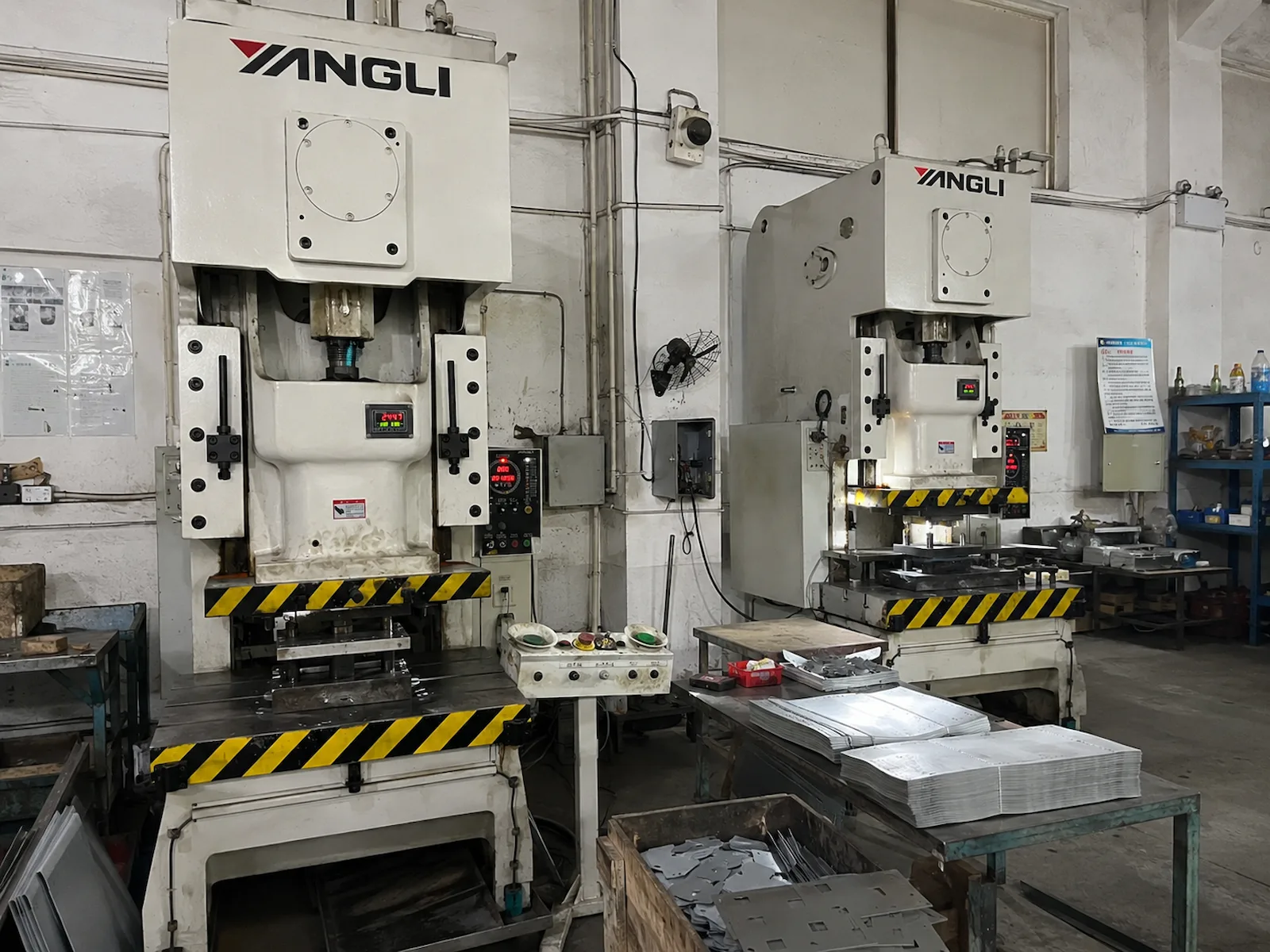 Lichuang precision manufacturing workshop