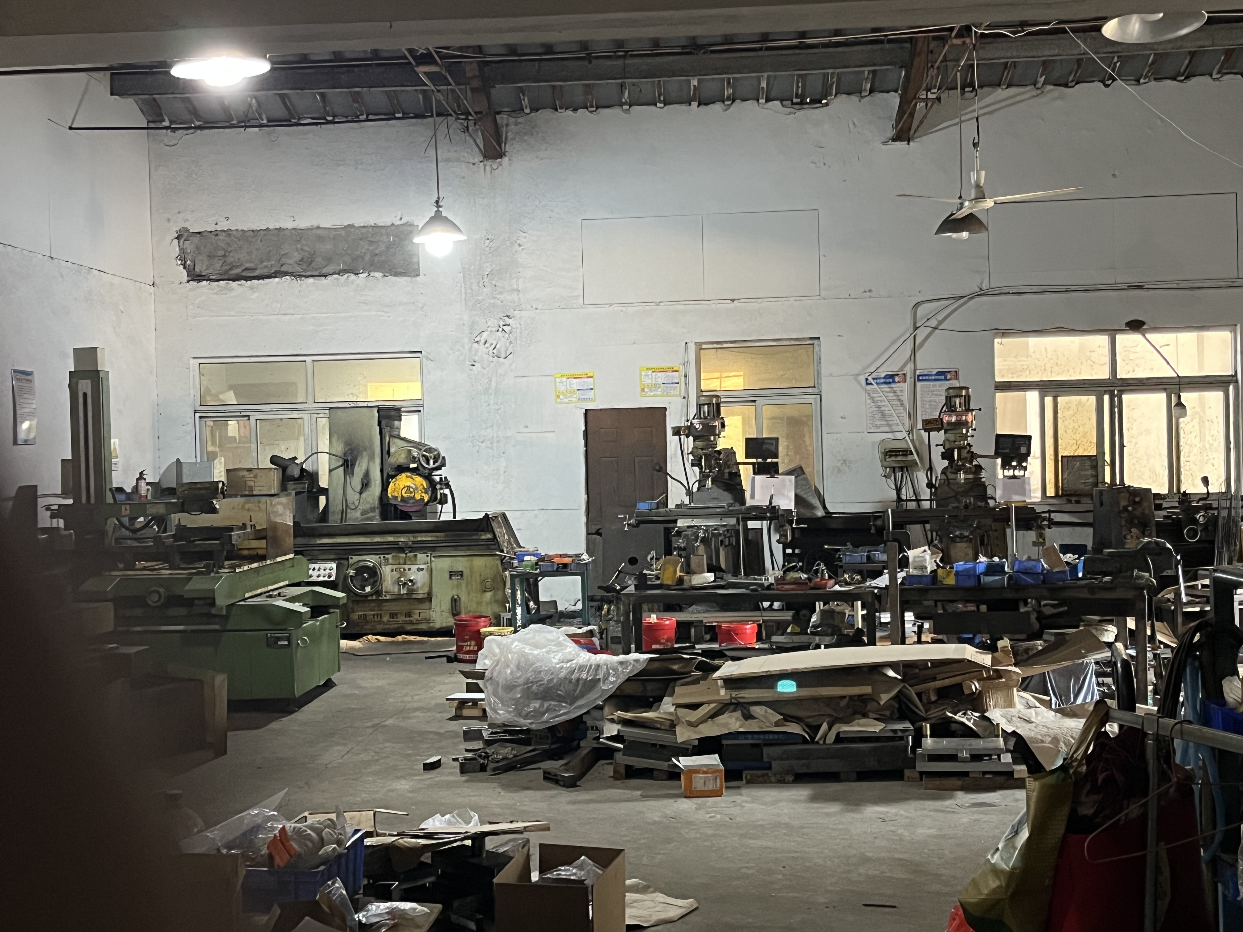 Lichuang precision manufacturing workshop